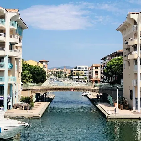 2 Pieces A Port-frejus Fréjus